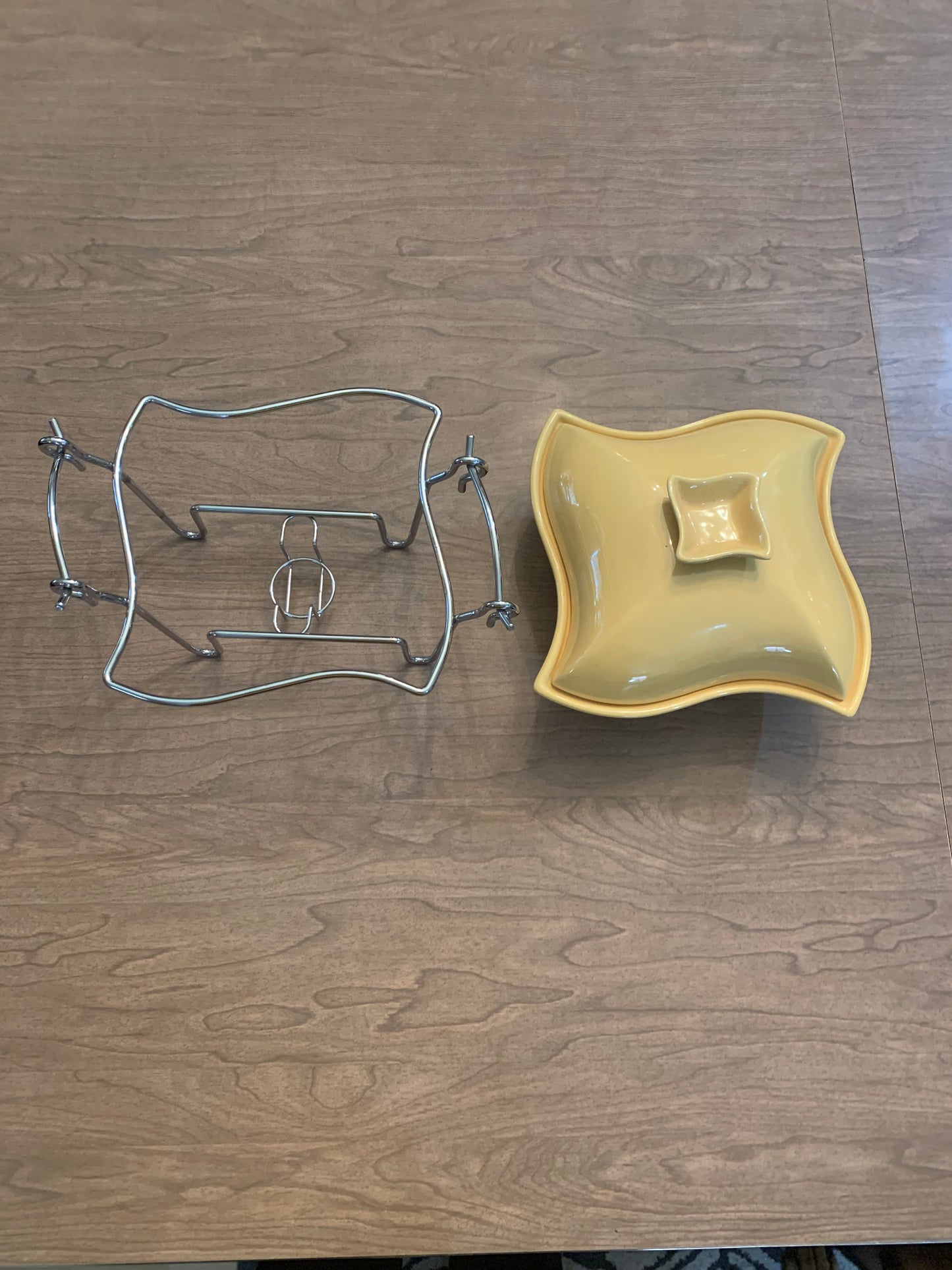 Godinger Porcelain 1 Quart Baker/Chafing Dish with Chrome Warmer Stand