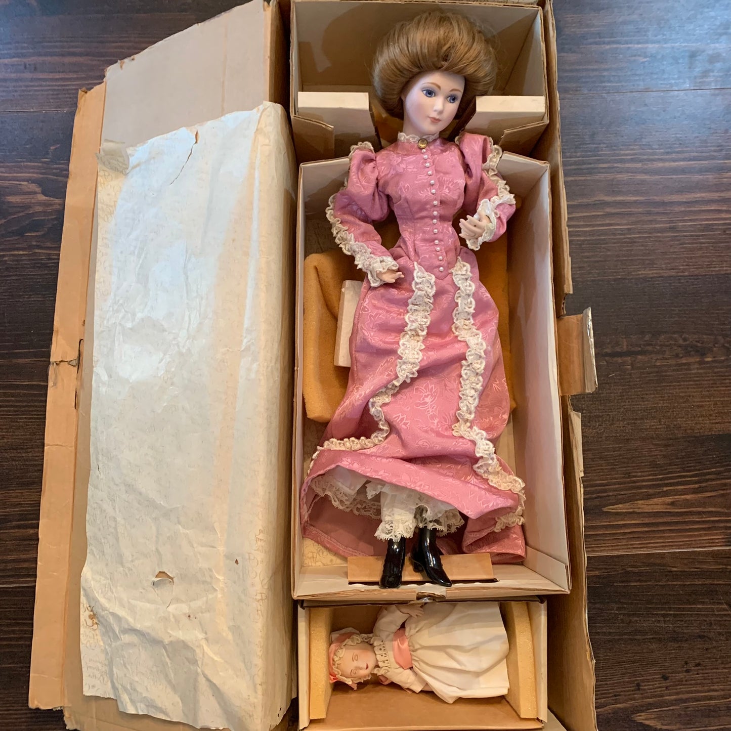 1986 Mother's Love Gibson Girl Doll by Franklin Mint