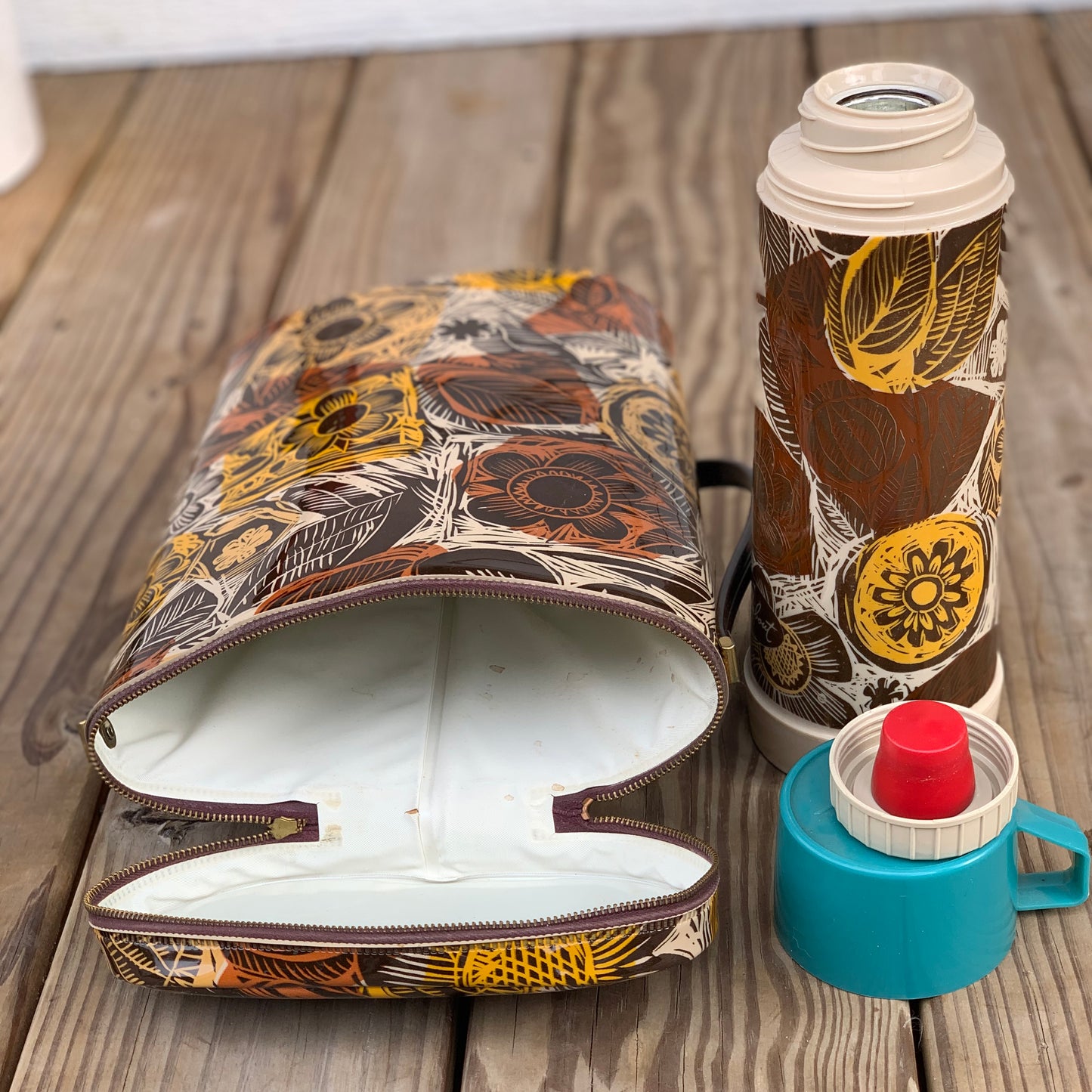 Rare Vintage Aladdin "The Gadabout" Thermos w/ Case