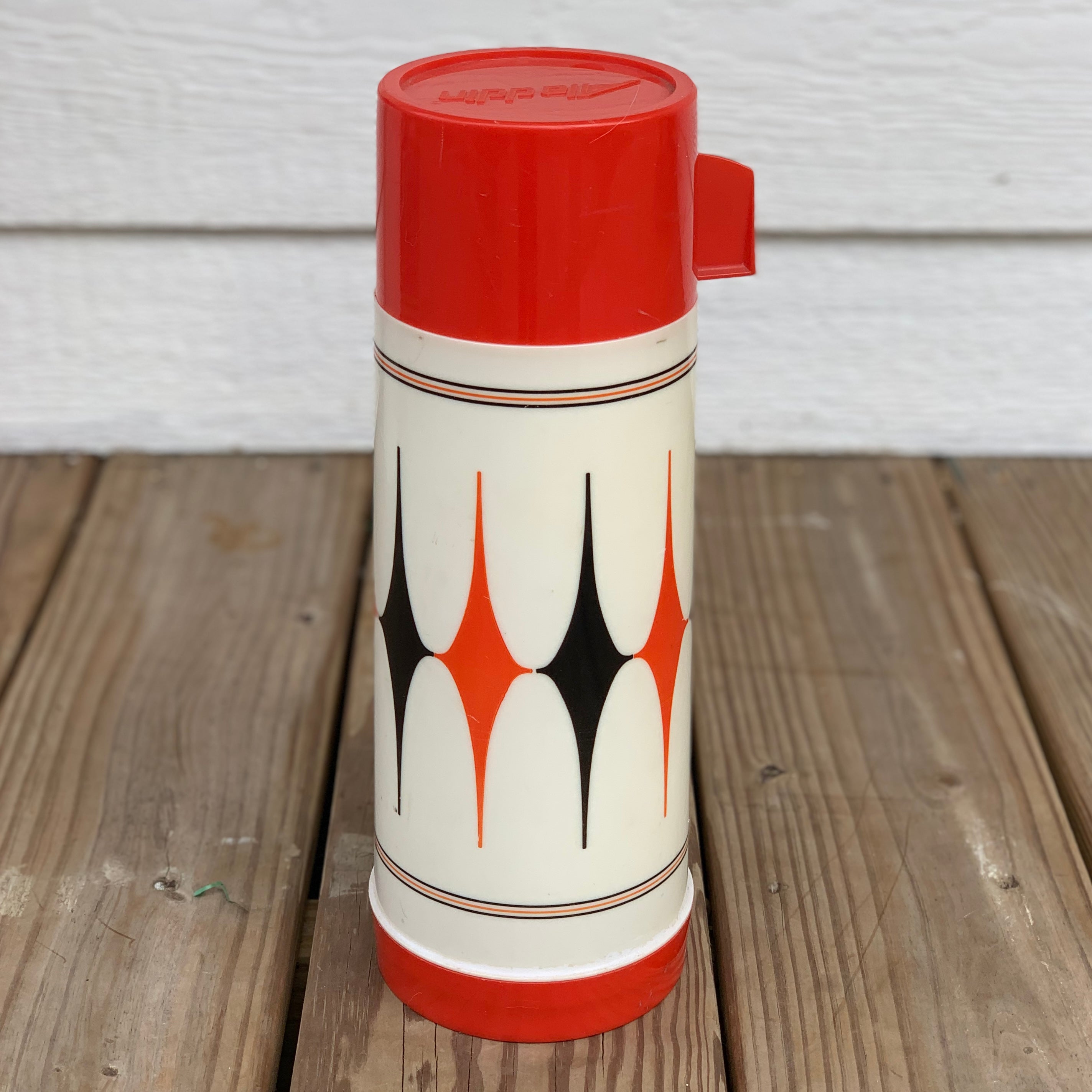 Vintage Aladdin Vanguard Red/Black Pattern Thermos – Standpipe