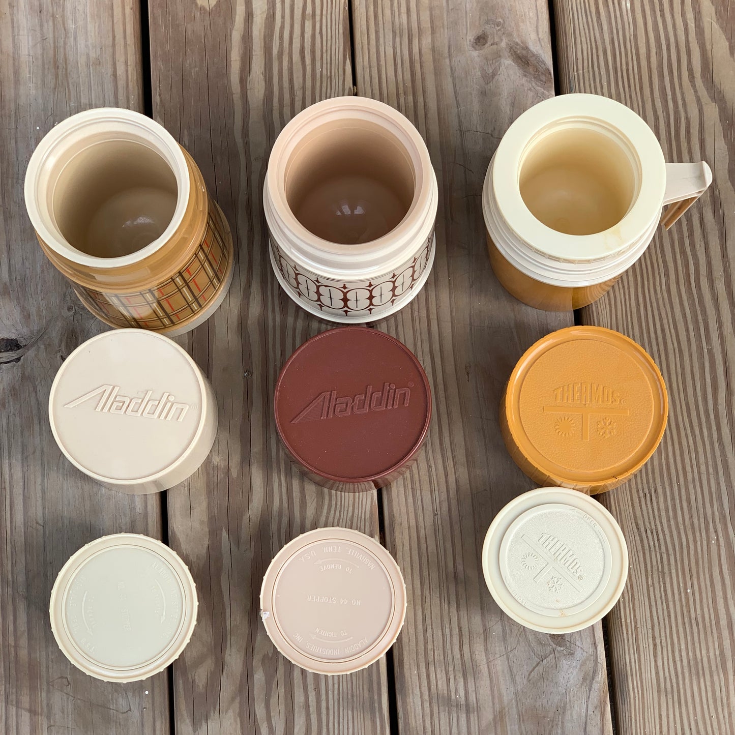 3 Aladdin Thermos