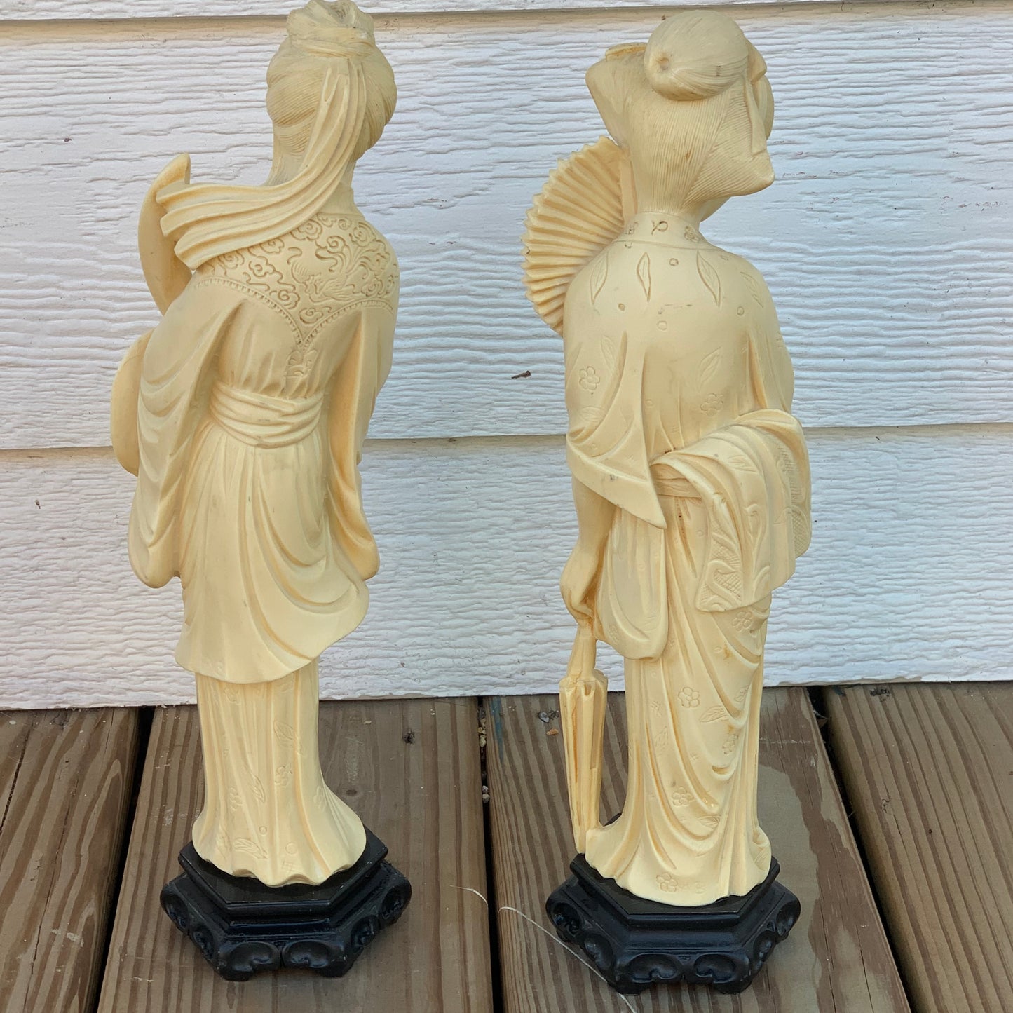 Pair of vintage oriental alabaster resin sculptures